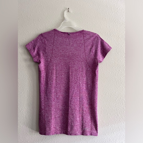 Nike Women’s Run Fast Live Fearless Dri-Fit Shirt - Picture 4 of 9